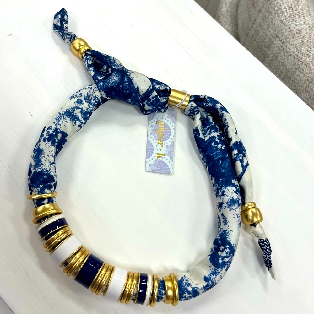 NWT ⚜️🩵💙⚜️ Piper K gorgeous blue tones adjustable scarf necklace - Picture 11 of 14
